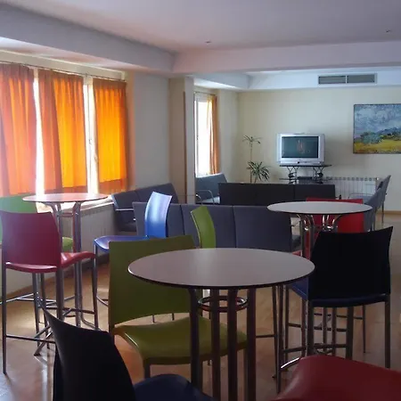 Inturjoven Hostel